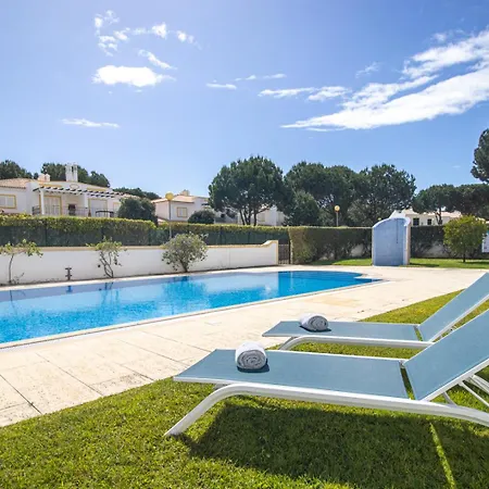 Nature Escape 2br Pool Wi-fi Ac Villa Olhos de Agua (Albufeira)